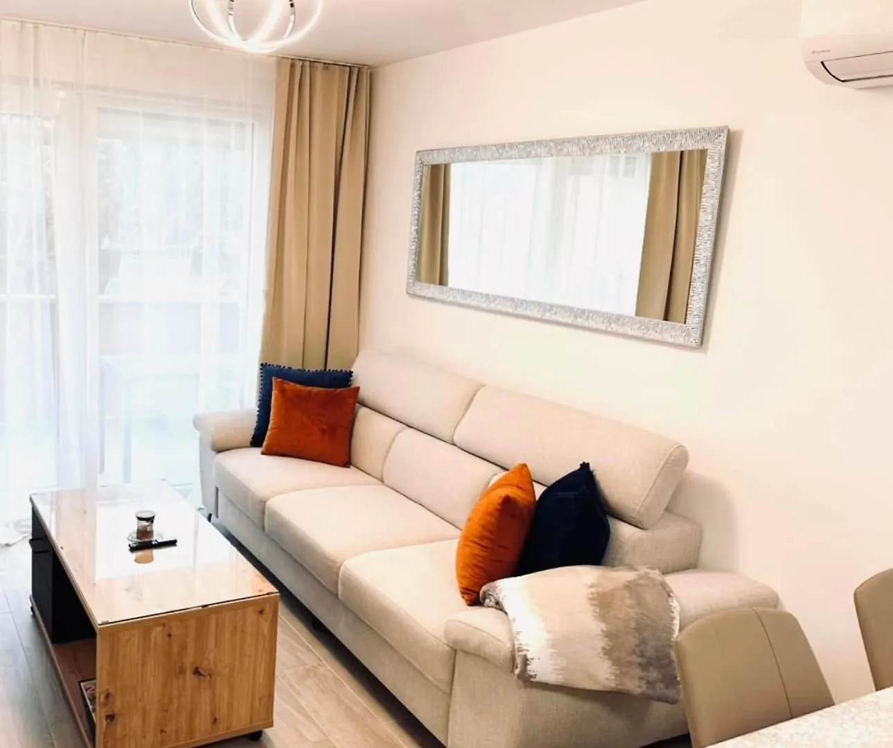 Apartmani Marco,Lukas,Patrick,David,Blizu Centra I Mora Sa Free Privatnim Parkingom プーラ アパート